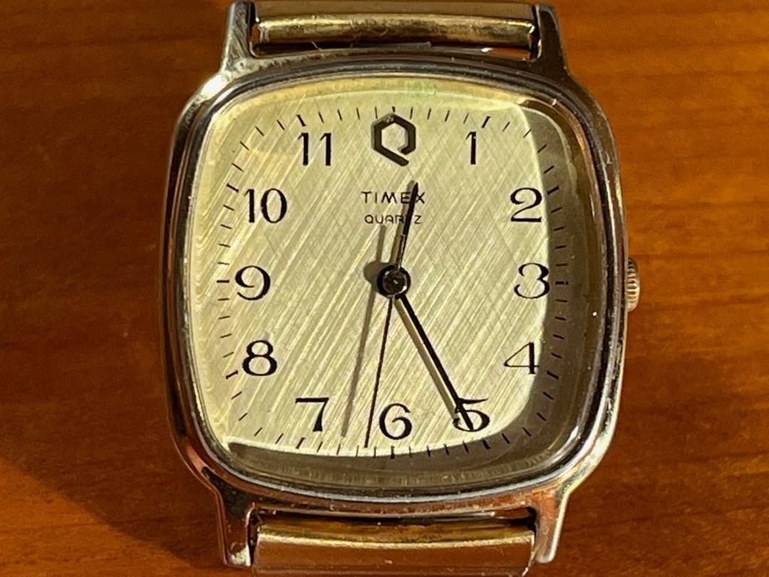 Timex T10 34mm Men's Quartz Wristwatch