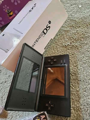 Nintendo DS Lite Box und Ladegerät inkl. mit 4 Spielen Cartidge Professor Layton Autos
