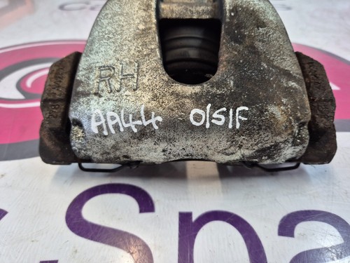 13 FORD FOCUS MK3 1.6 TDCI OFFSIDE FRONT BRAKE CALIPER & CARRIER 10-19 - Picture 2 of 8