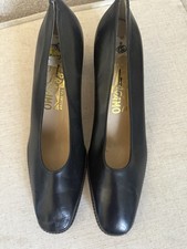 Women Salvatore Ferragamo Vintage Pump Size 7 AAA