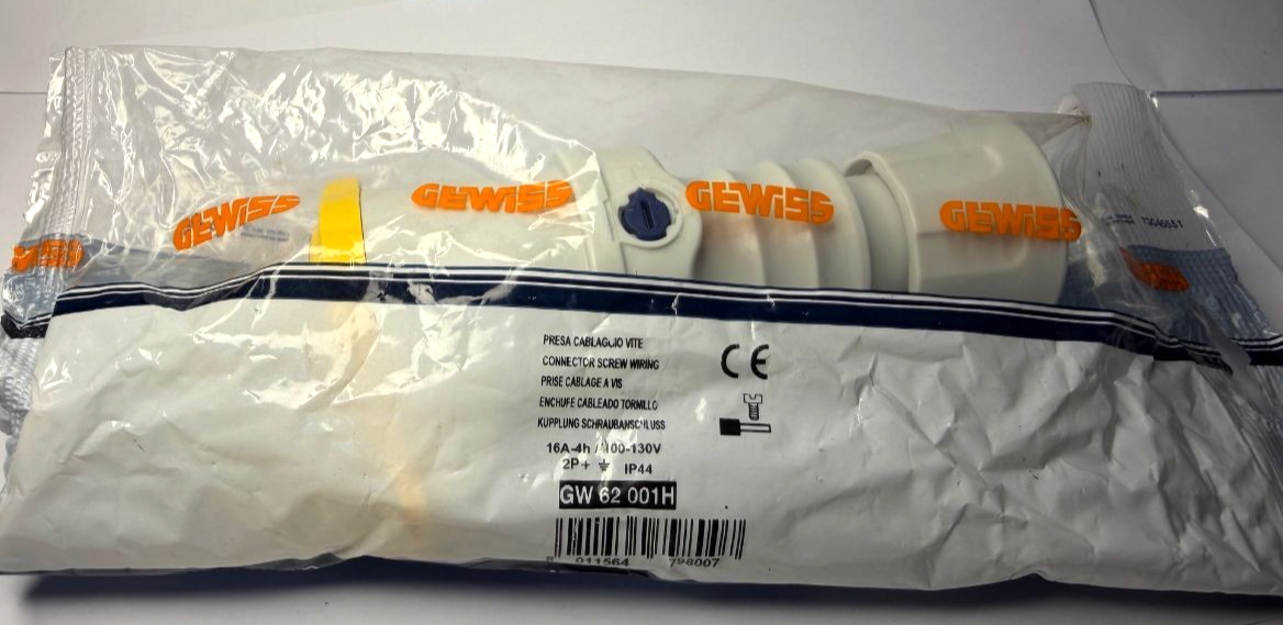 GEWISS GW62001H 110 volt 16amp 2 pin + earth ip44 trailing socket coupler