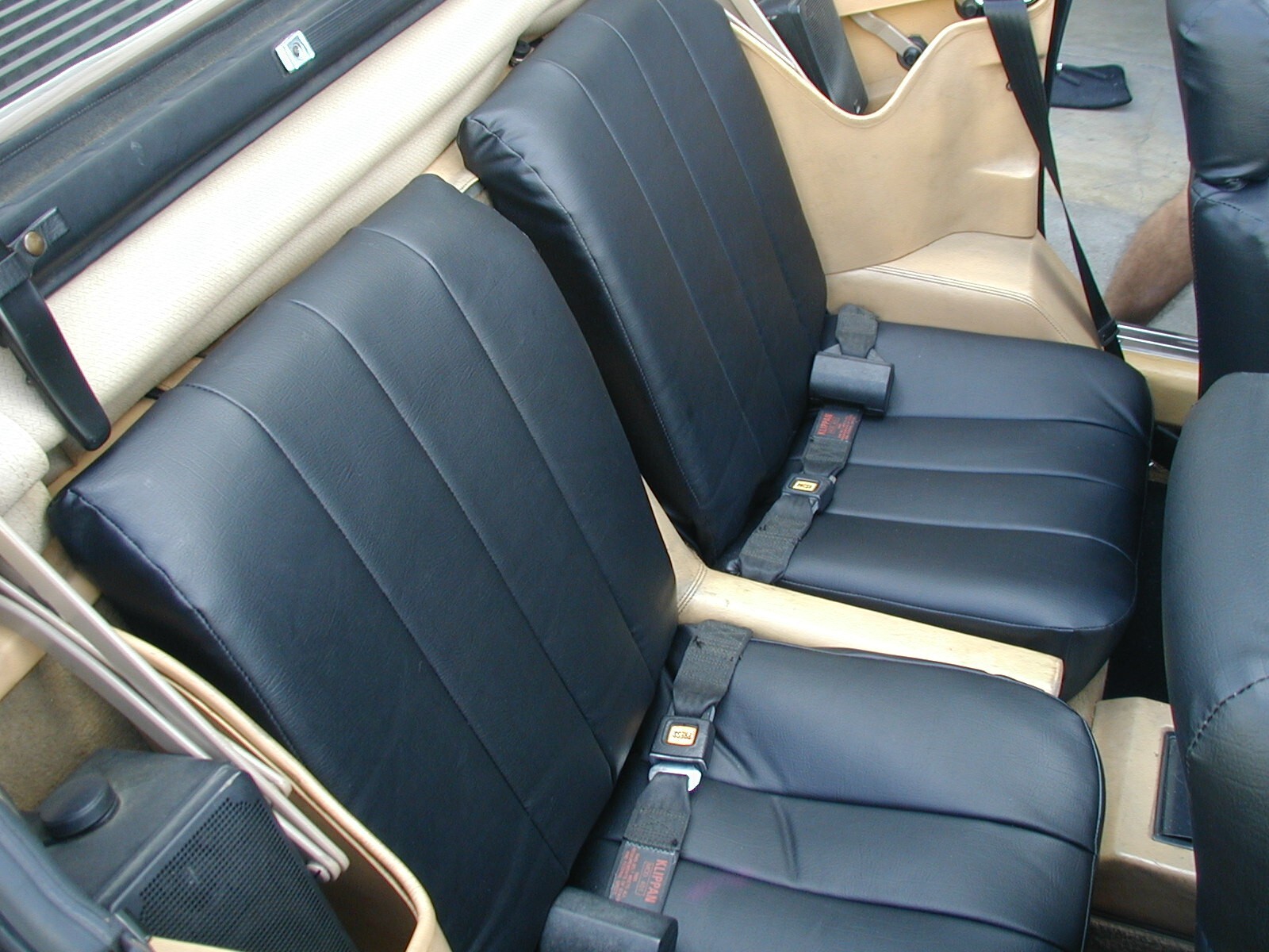 FERRARI MONDIAL 83-85 LEATHER-LIKE CUSTOM FIT MADE 2 FRONT SEAT COVERS 13 COLORS