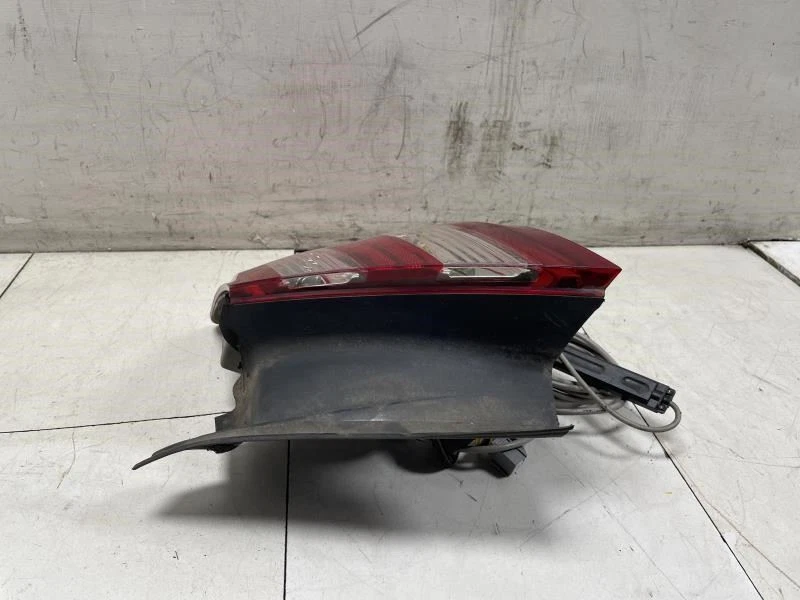 Ford Taurus SE 2015 cuarto trasero derecho montado en panel luz trasera OEM+ Foto 4 de 4