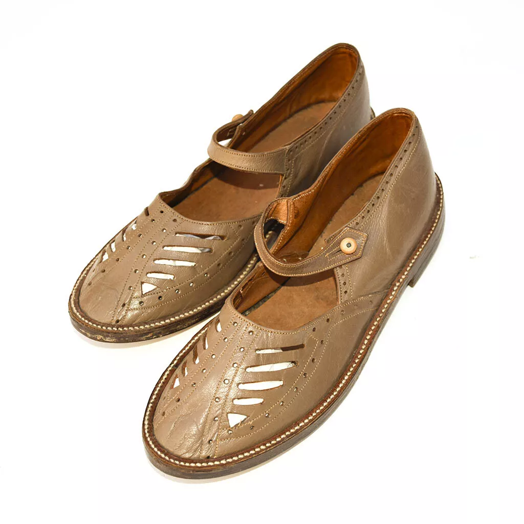 Chaussures neuves anciennes vintage fille 1930 1940 cuir beige P