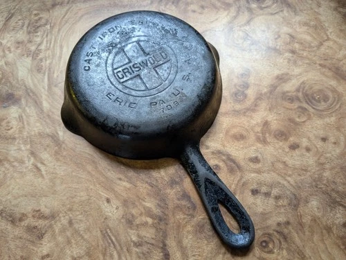 Griswold Cast Iron Skillet #3, 709, w/Large Block Logo