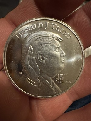 Dステ12th「TRUMP」REVERSE 、TRUTH Donald J Trump 45th President .999 Fine Silver Round White House