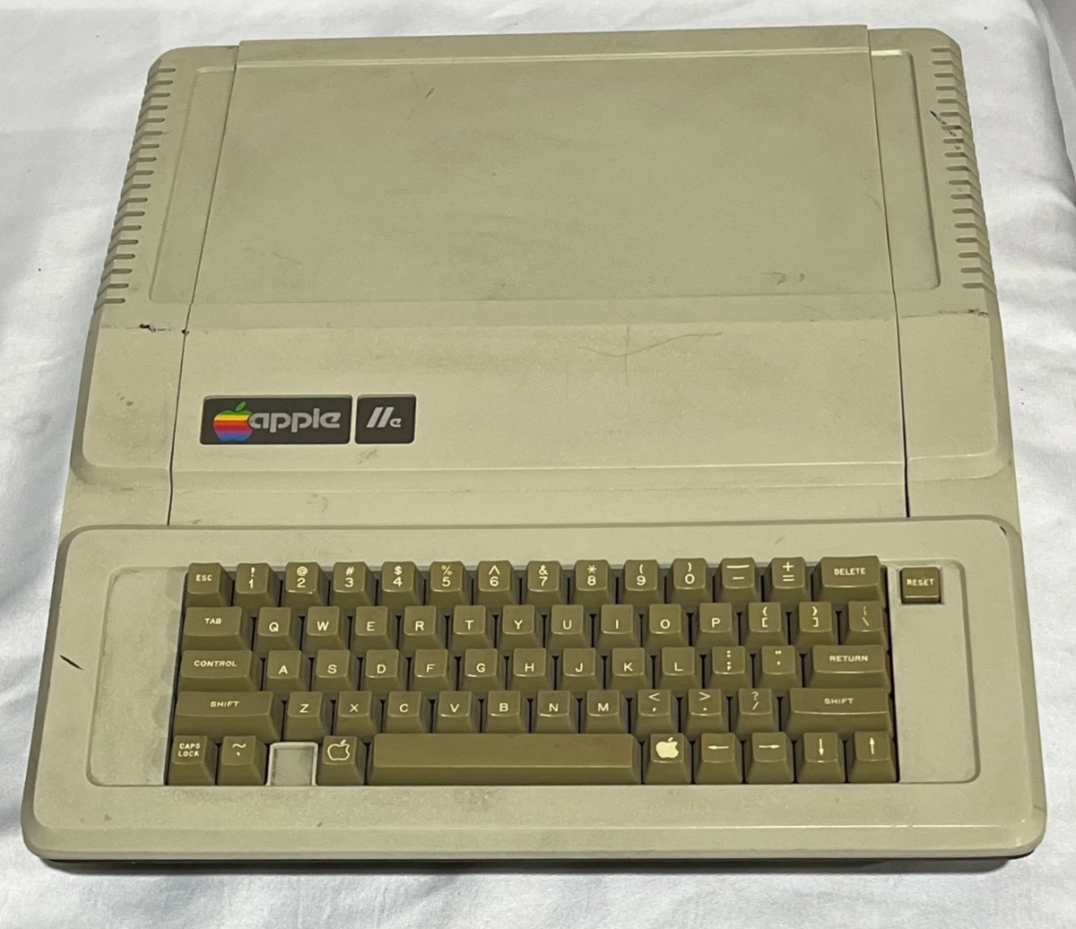 Apple IIe Vintage Home Computers for sale | eBay