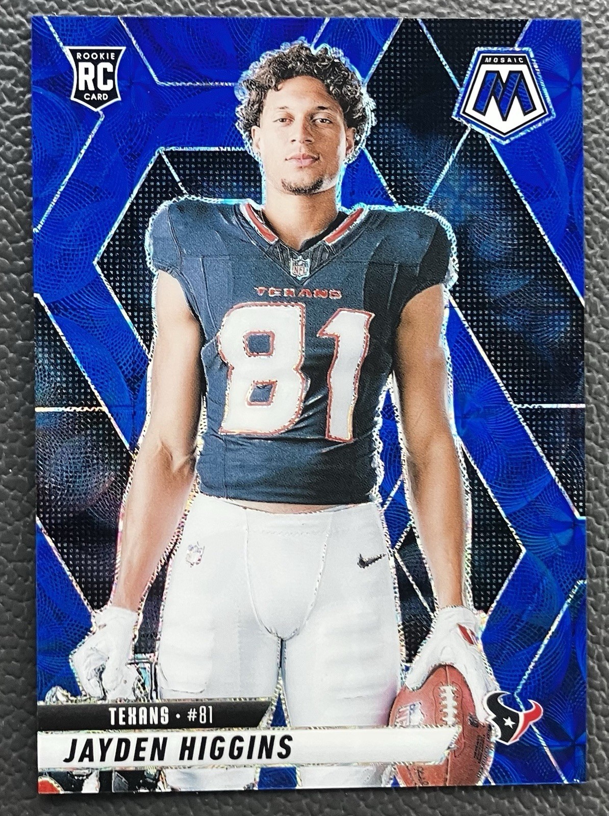 2025 Mosaic Blue Scope Prizm Variation Jayden Higgins #286 Texans RC