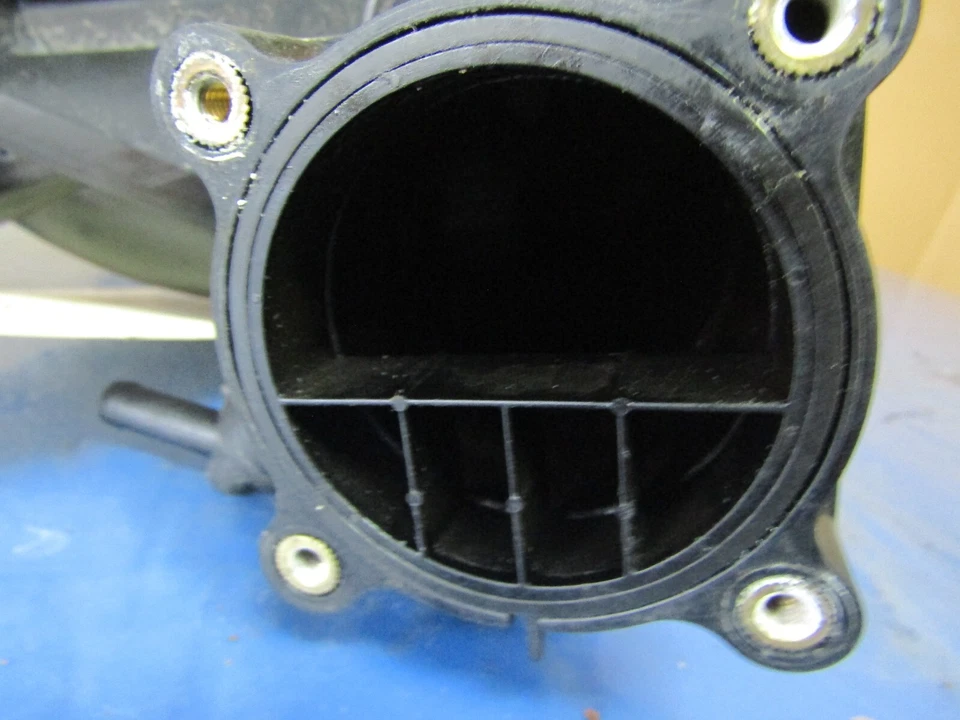 Nissan Altima 2007-2012 colector de admisión superior Foto 3 de 4