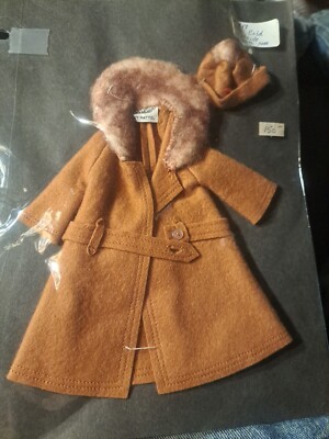 #819 It s Cold Outside Vintage Barbie Coat 1960s NEAR MINT 