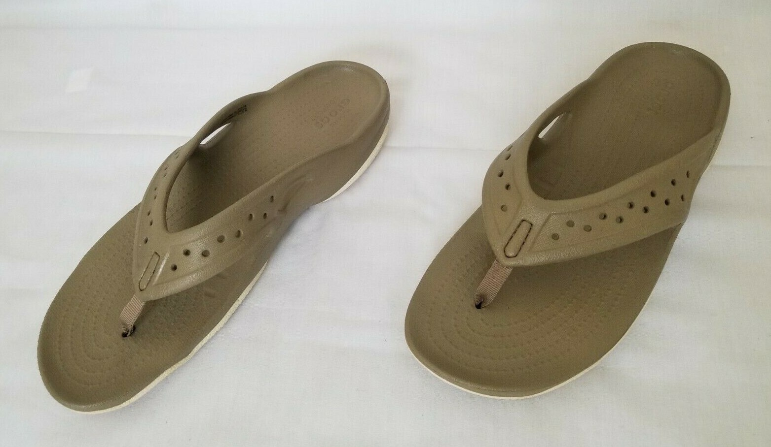 crocs swiftwater deck men's clogs