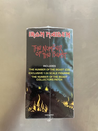 NEW Iron Maiden The Number Of The Beast Remastered CD Exclusive Figurine & Patch - Imagen 2 de 5