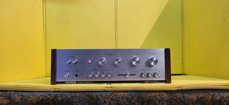 Amplificatore EMERSON EA 2400 classe 1972 RARO - Immagine 2 di 4