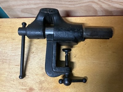 nice clamp on vise 2-3/4'' jaws