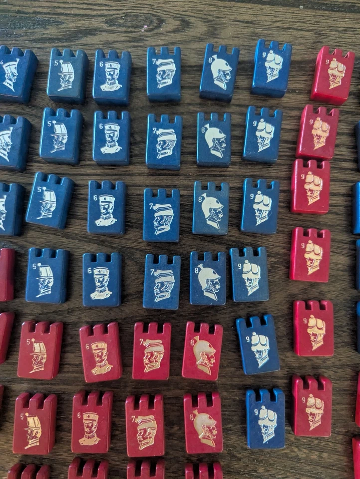 Juego de mesa Stratego 1961 de colección reemplazos madera 69 piezas - 35 azul y 34 rojo Foto 4 de 4