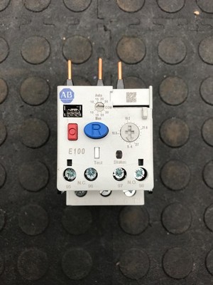 ALLEN BRADLEY 193 1EFEB E100 5.4 27.0 A Overload Relay USED