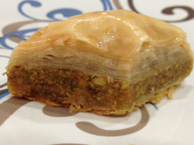Organic Baklava with Pistachio & RAW Honey! Unique Quality (2LB) (33 Piece)  