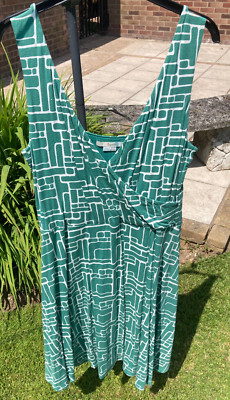 Boden grün+creme Kleid mit geometrischem Print Gr.18 reg --B14--_