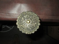 MW.A774: MAGNIFICENT VINTAGE GOLD EMBOSSED HANDLE ON ASH WOOD WALKING STICK CANE
