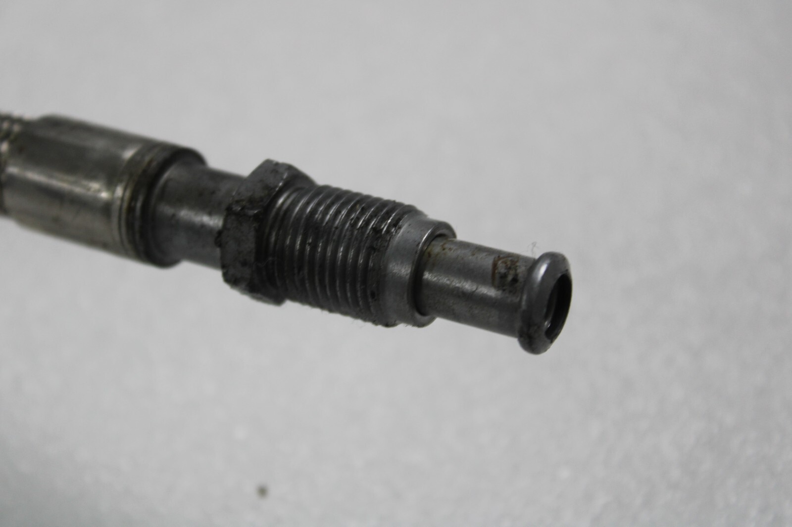 Mclaren MP4-12C, Front Shock Hose, Side to Side, Used, P/N 11B0439CP