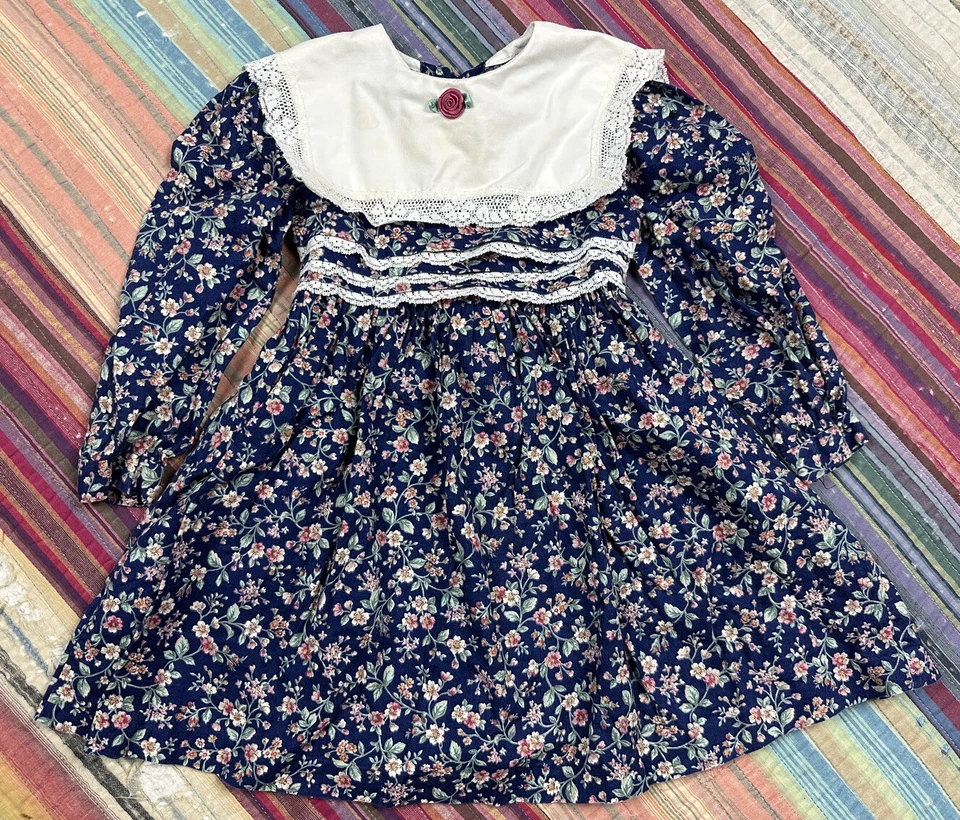 Antigo Vestido Feminino Polly Flinders Gola Grande Azul Marinho Floral Calico Babado Prarie 3T - Imagem 2 de 4