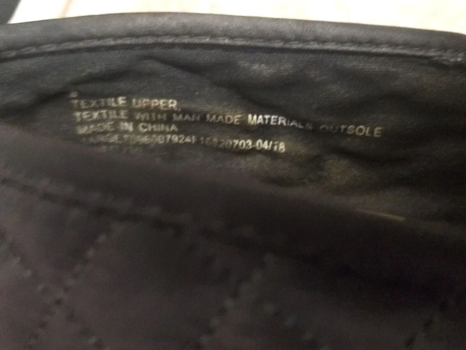 Zapatillas mocasines sin cordones acolchadas textiles negras talla 8 Mossimo para mujer Foto 2 de 4