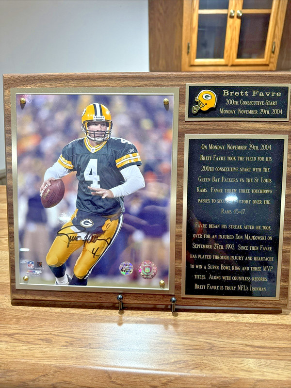 RARE Brett Favre Autographed Green Bay Packers 200th Career Start  Plaque WI/COA