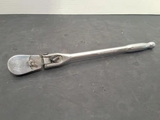 Matco Tools BFR128LF 3/8” Drive 11-1/2” EIGHTY8 LOCKING Flex Head Chrome Ratchet