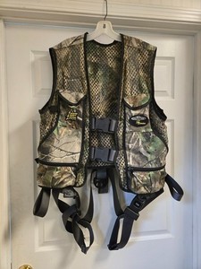 Team Realtree Pro Series Hunter Safety System Camo Vest w/ Harness L / XL