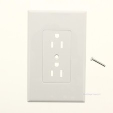 TayMac 2500W White 1-Gang Wallplate Cover Plate for Duplex Receptacle Outlet