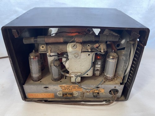 Radio Reloj Despertador Serie Emerson 724 FUNCIONANDO pero Podría Usar Servicio - Imagen 2 de 11