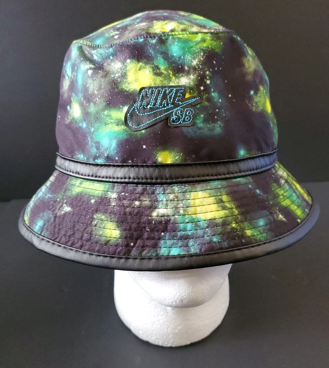 Nike top galaxy hat
