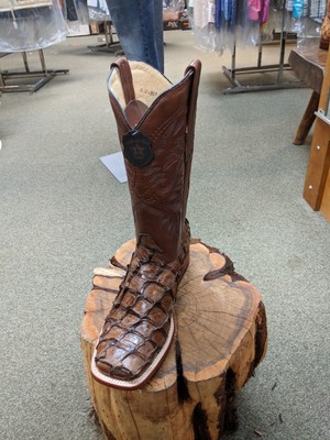 botas vaqueras de piel de pescado