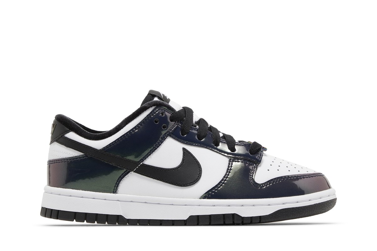 Nike Wmns Dunk Low SE 'Just Do It - Iridescent' FQ8143-001 Nike Wmns Dunk Low SE 'Just Do It - Iridescent' FQ8143-001