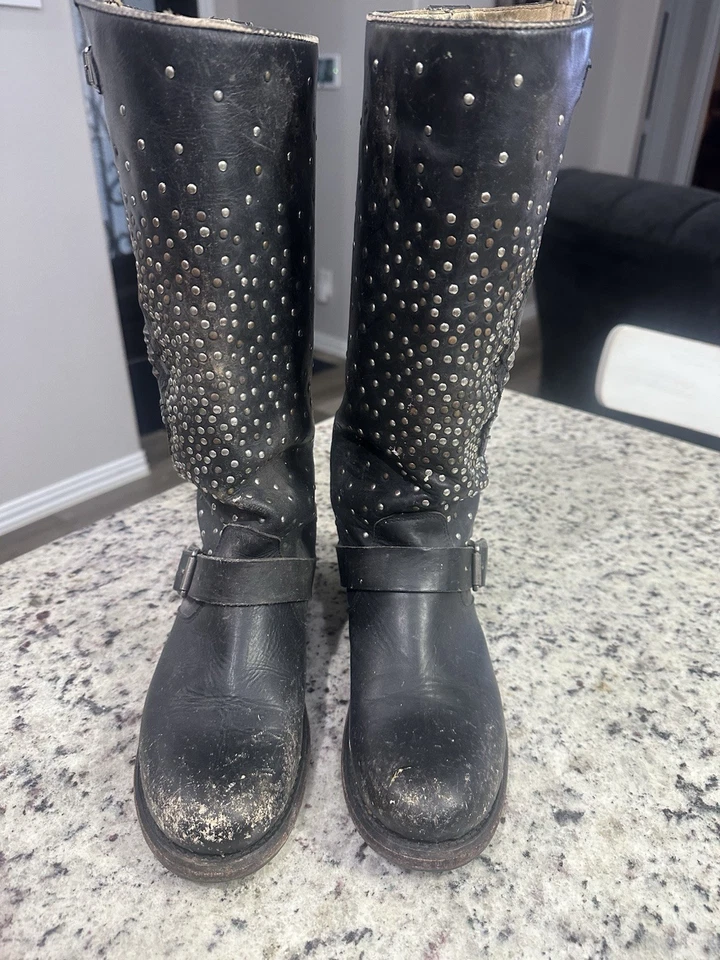 Freír. Bota de motociclista Jenna Skull 7,5 negra con tachuelas calavera para mujer’s Foto 4 de 4