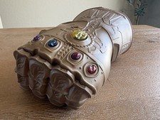 Hasbro Marvel Avengers: Infinity War Infinity Gauntlet Electronic Fist Glove