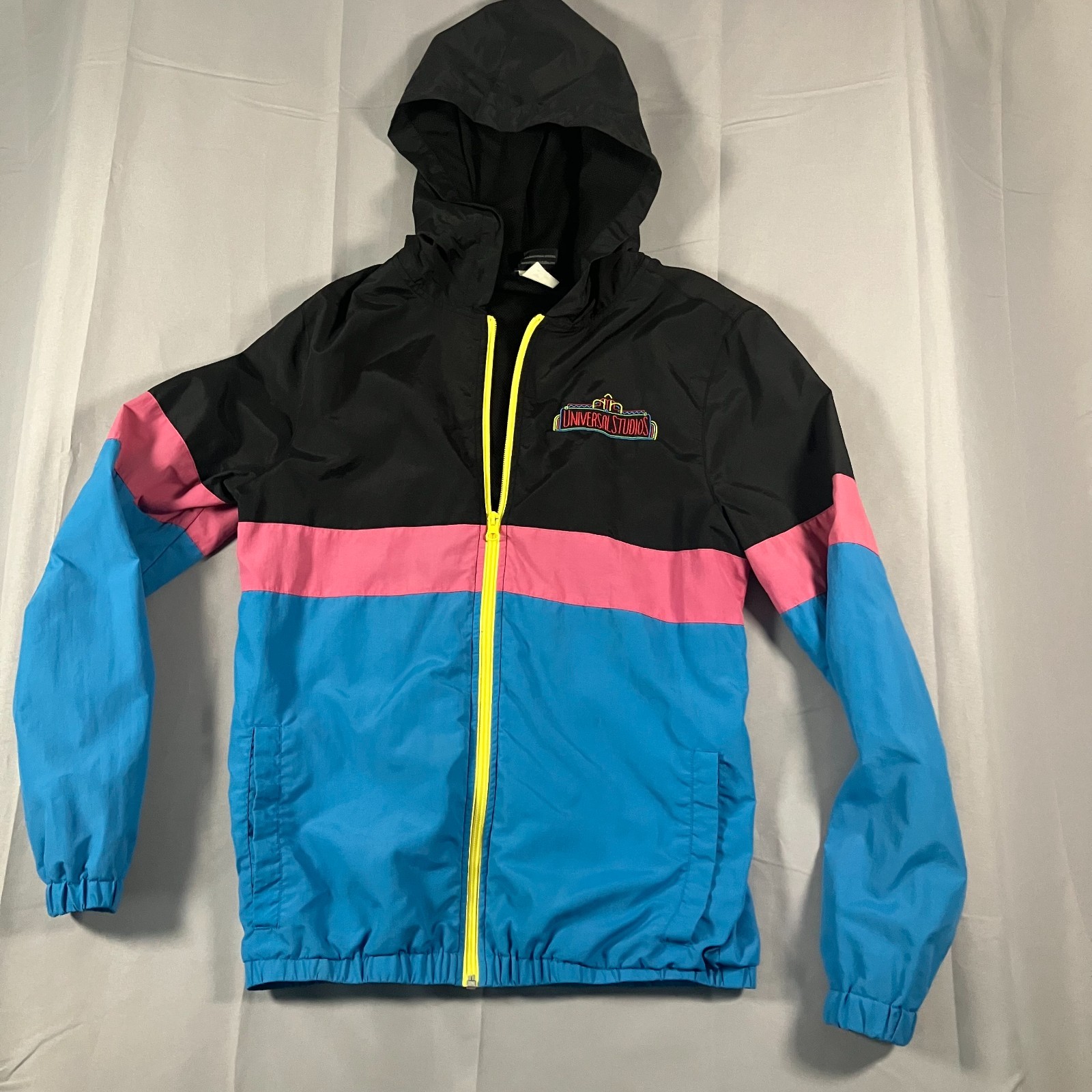 Universal Studios Retro Colorblock Windbreaker Ja… - image 1