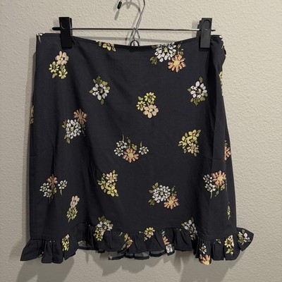 LOFT NWT Floral Skirt Size 6 Side Zipper