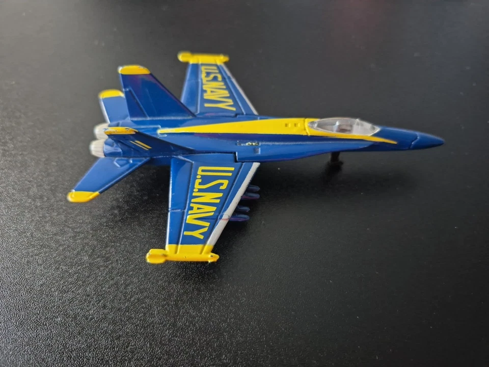 2007 Maisto - Blue Angels F-18 - Plastic Airplane - Tailwinds Series - Rare - Image 4 of 4