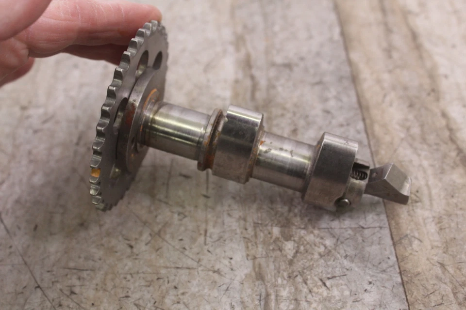 2000 CAN-AM DS650 Camshaft / Cam - Image 2 of 4