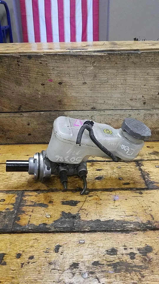 10-13 SUZUKI KIZASHI FRENO CILINDRO MAESTRO AT Foto 3 de 4