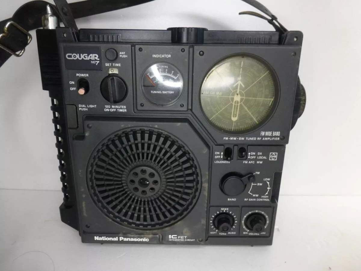 National Panasonic RF-877 COUGAR NO.7 BCL Radio Used F/S