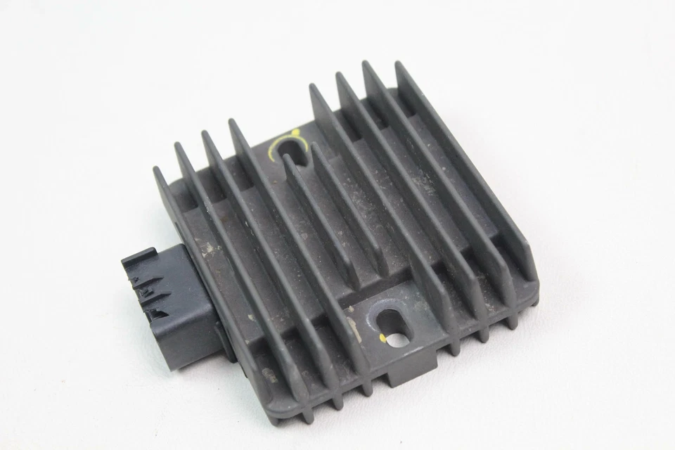 MV Agusta F3 675 11-13 OEM Rectifier Voltage Regulator Charging 8000B3206 — 第 3/4 张图片