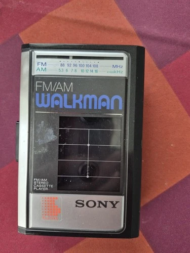 Vintage Sony Walkman WM-F41 Cassette Tape Player & FM/AM  See video Parts only