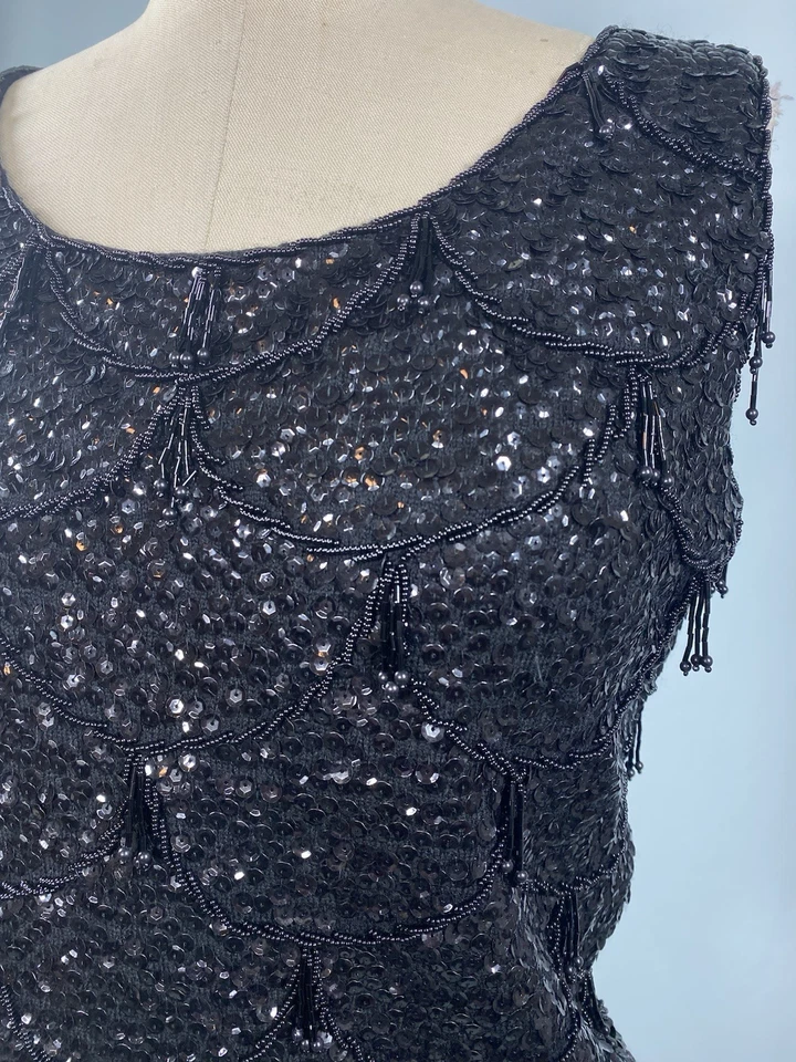 Top Vintage Cuentas TALLA MEDIANA Negro Lentejuelas Lana HONG KONG 60s 70s Tejido Foto 4 de 4
