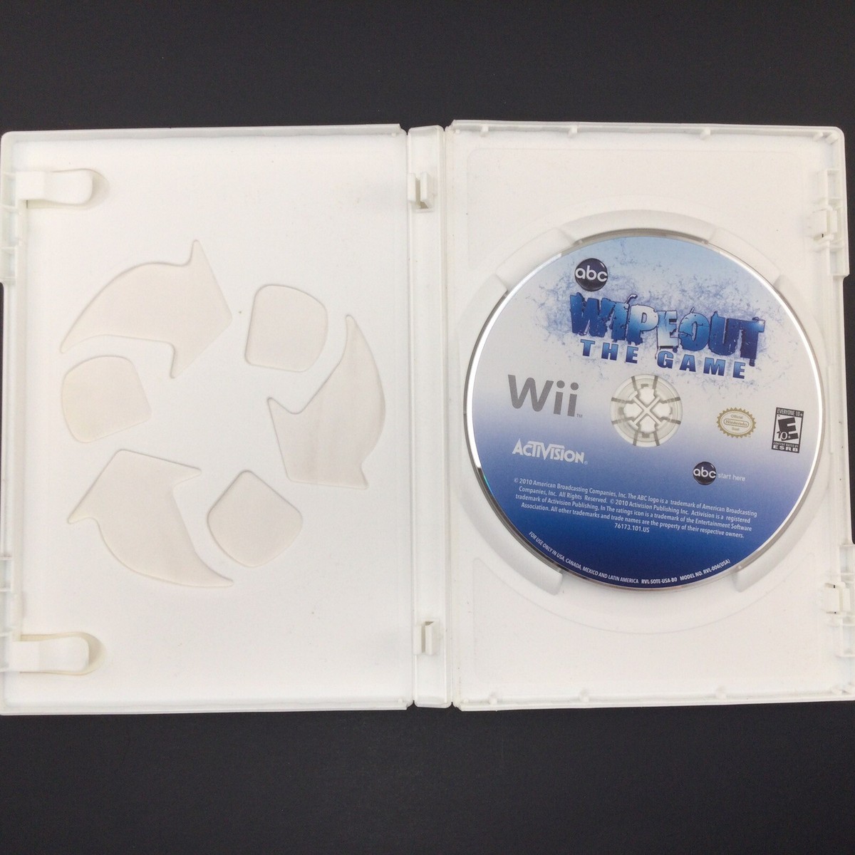 Nintendo Wii ABC Wipeout The Game Complete Video Game - Complete
