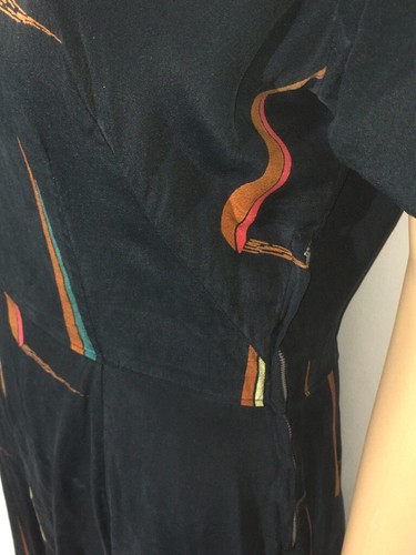 Vestido de seda hecho a mano estampado surrealista vintage de los años 30 corte sesgado cintura antes de la guerra - Imagen 12 de 22