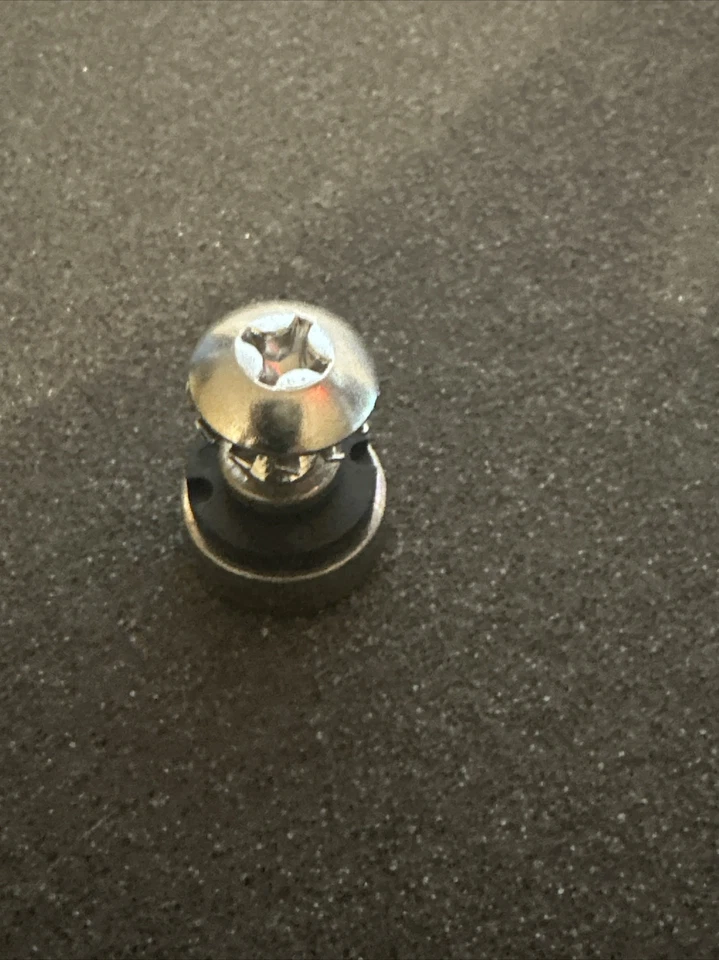 VITE originale + FISSAGGIO SELLA SPORTSTER DYNA SOFTAIL   TURING harley davidson - Immagine 2 di 4