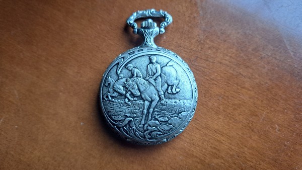Reloj de bolsillo antiguo Bassel