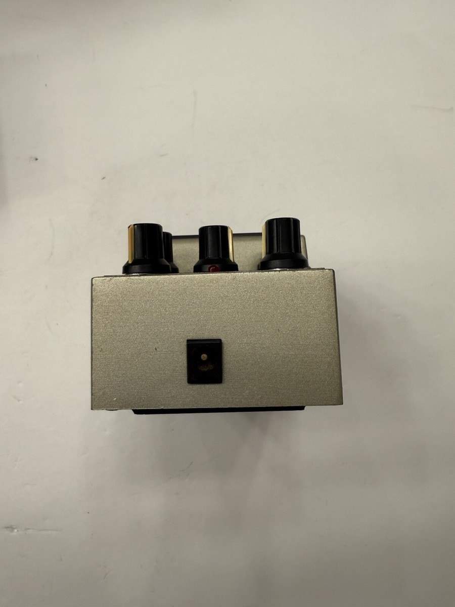【ビンテージ】Maxon DC-01 CHORUS MAXON DC-01 Analog Chorus Effects Pedal Main Unit Only Used